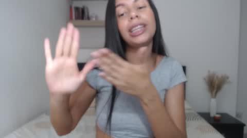 Lisa Santos online show from 02-06-25, 02:48