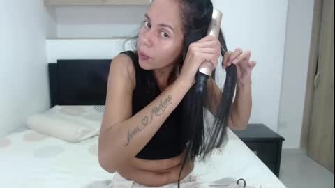 Lisa Santos online show from 04-25-26, 02:25