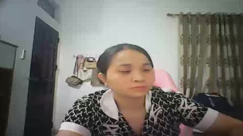 lisa_hanw online show from 04-26-26, 01:31