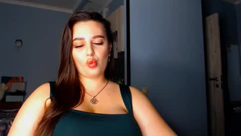 Snapshot of lisa_lady_golden chatting on 10-02-25, 11:23 lisa_lady_golden online show from 10-02-25, 11:23
