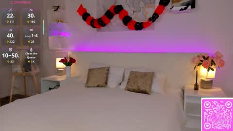 Snapshot of lisa_mccoy chatting on 10-24-25, 01:24 Lisa online show from 10-24-25, 01:24