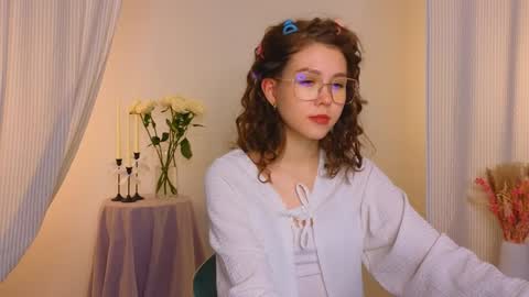 Snapshot of lisa_roses chatting on 12-07-24, 11:34 Lisa online show from 12-07-24, 11:34