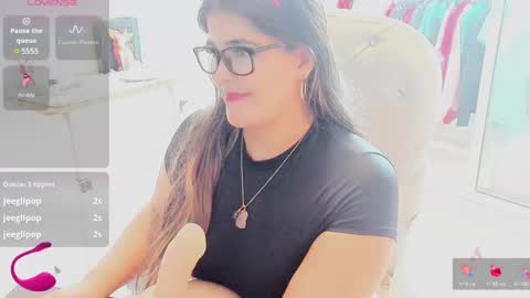 Snapshot of lisa_santoss chatting on 12-19-24, 03:08 Lisa online show from 12-19-24, 03:08