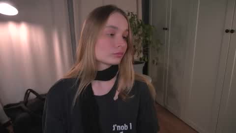 Elisabeth or Lisa online show from 02-07-26, 08:56