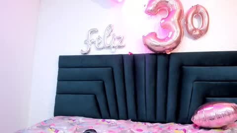 Snapshot of lisa_white_ chatting on 01-24-25, 04:16 lisa white online show from 01-24-25, 04:16