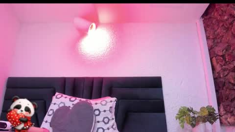 lisa white  online show from 02-16-26, 03:57