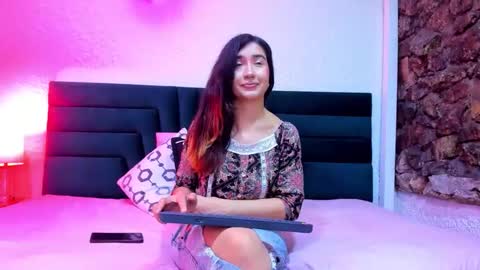 lisa white  online show from 03-08-26, 05:00