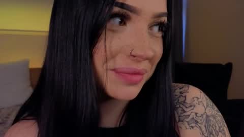 Snapshot of lisaaaliss chatting on 05-08-26, 10:31 lisaaaliss online show from 05-08-26, 10:31