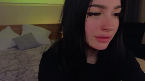 Snapshot of lisaaaliss chatting on 05-11-26, 04:04 lisaaaliss online show from 05-11-26, 04:04