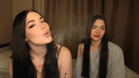 Lisa and Den online show from 11-30-25, 01:15