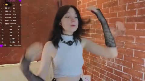 Snapshot of lisabunnyyy chatting on 02-22-26, 07:12 Lisa online show from 02-22-26, 07:12