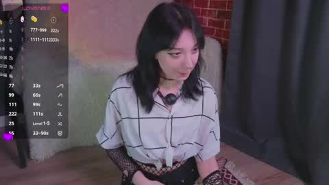 Snapshot of lisabunnyyy chatting on 04-27-26, 10:19 Lisa online show from 04-27-26, 10:19