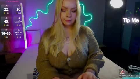 Snapshot of lisacandy1 chatting on 01-16-26, 02:10 Lisa online show from 01-16-26, 02:10