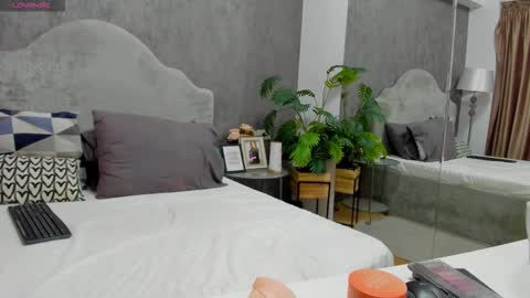 lisacroft online show from 02-09-26, 06:28