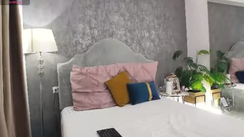 lisacroft online show from 06-08-26, 06:47