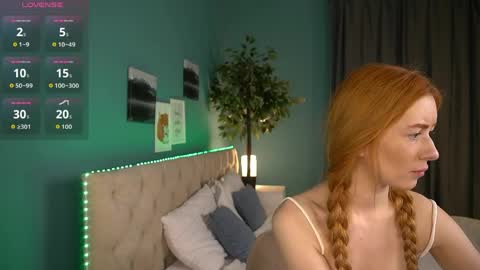 Lisa online show from 06-06-26, 12:38