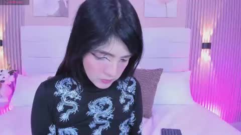 Snapshot of lisalain chatting on 07-22-26, 11:57 lisa online show from 07-22-26, 11:57