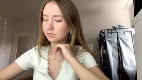 lisasmall online show from 07-19-26, 04:44