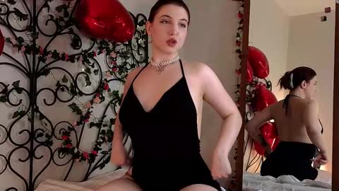 LisaVamp online show from 02-15-25, 11:25