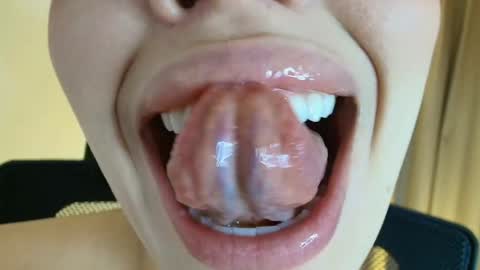 Lisbet online show from 05-15-26, 09:55
