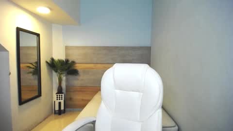 Snapshot of liseth_fox chatting on 01-14-25, 07:32 Liseth Fox online show from 01-14-25, 07:32