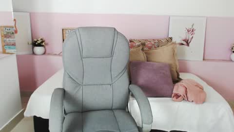 Snapshot of liseth_fox chatting on 01-25-25, 07:28 Liseth Fox online show from 01-25-25, 07:28