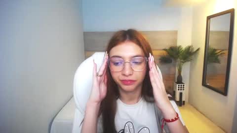 Snapshot of liseth_fox chatting on 01-27-25, 07:56 Liseth Fox online show from 01-27-25, 07:56