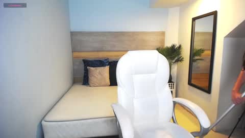 Snapshot of liseth_fox chatting on 02-05-25, 01:37 Liseth Fox online show from 02-05-25, 01:37