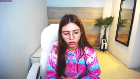 Snapshot of liseth_fox chatting on 03-01-25, 11:39 Liseth Fox online show from 03-01-25, 11:39