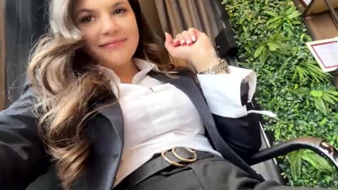 Lissa online show from 04-23-26, 12:26