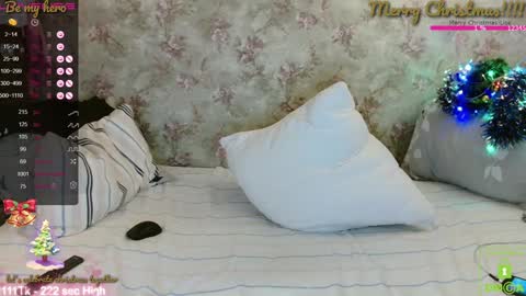 Snapshot of lissa_charmingmilf chatting on 12-25-24, 05:47 I will be online December 1 at 7PM time Moscow online show from 12-25-24, 05:47