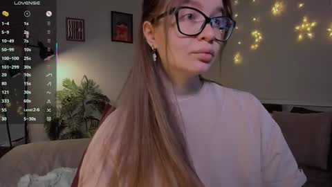 Snapshot of lissa_rose chatting on 03-08-26, 05:06 lissa_rose online show from 03-08-26, 05:06