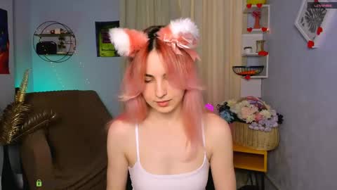 Snapshot of lissa_veils chatting on 05-20-26, 12:33 lissa online show from 05-20-26, 12:33
