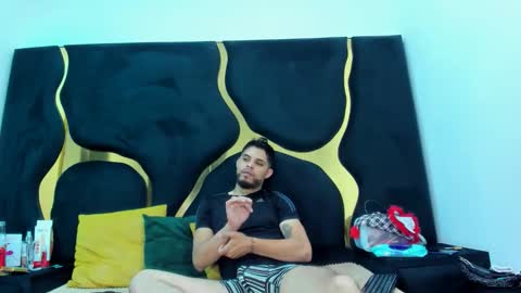 LISSA JHONS online show from 12-19-25, 05:25