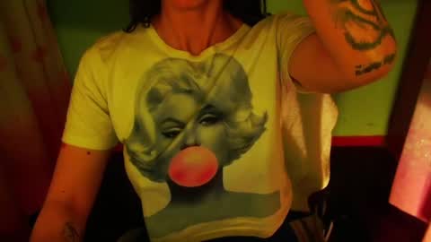 Liss online show from 01-29-25, 04:19