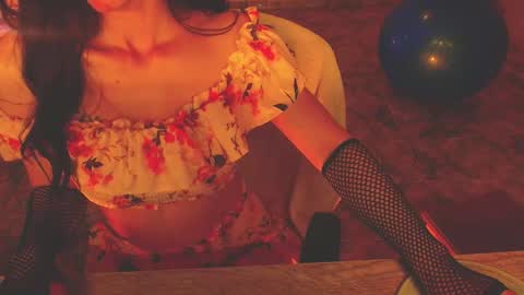 Liss online show from 12-20-25, 03:35