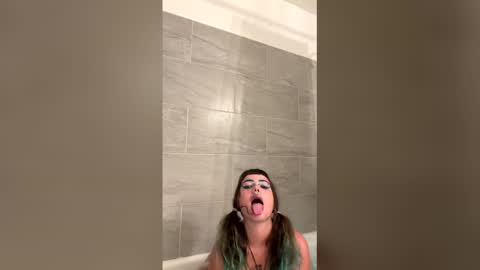 lissylou123 online show from 04-07-26, 06:41