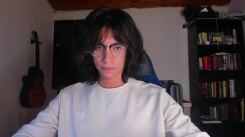 Literateboy online show from 05-05-26, 01:46