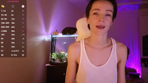 Snapshot of litllle_alis_a chatting on 12-02-25, 09:10 Alisa online show from 12-02-25, 09:10