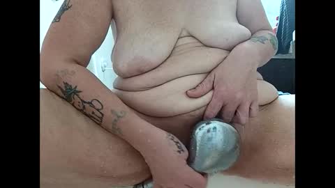 Snapshot of littlcuddlebug89 chatting on 11-11-25, 03:23 littlcuddlebug89 online show from 11-11-25, 03:23