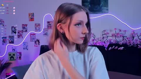 Bella online show from 12-17-25, 11:27