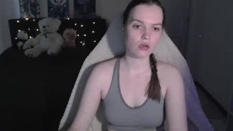 little__flowers online show from 04-26-26, 09:29