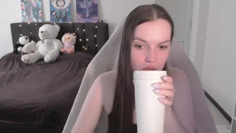 little__flowers online show from 05-18-26, 08:20