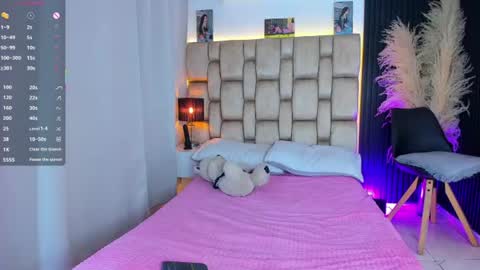 Snapshot of little__sophie18 chatting on 06-18-26, 07:29 Sophie ---- connected from 1400 to 2100 Colombia time online show from 06-18-26, 07:29
