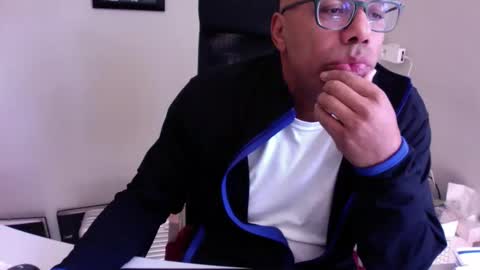 Snapshot of little_buddha chatting on 10-01-25, 08:42 Pure Black Power online show from 10-01-25, 08:42