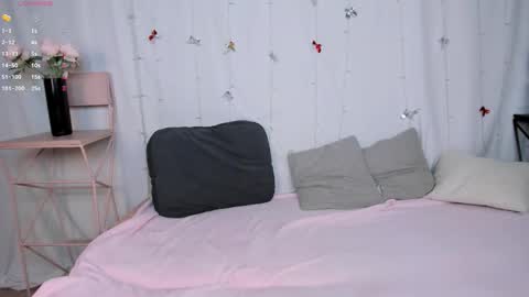 Snapshot of little_clare_ chatting on 01-11-26, 08:08 little_clare_ online show from 01-11-26, 08:08