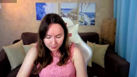 Alexandra online show from 11-18-25, 03:23