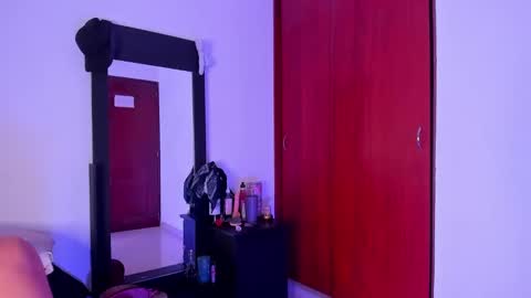 Snapshot of little_kayla_ chatting on 12-06-24, 11:36 kayla  Instagram kayla 71082 online show from 12-06-24, 11:36