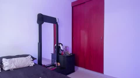 Snapshot of little_kayla_ chatting on 02-12-25, 03:27 kayla  Instagram kayla 71082 online show from 02-12-25, 03:27