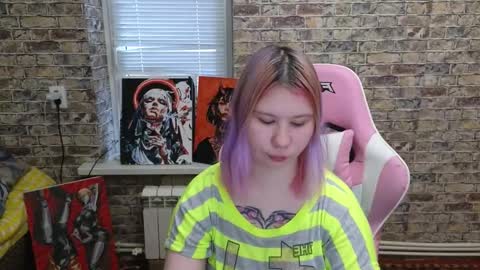 Snapshot of little_kitsune chatting on 12-14-25, 07:03 Rachel online show from 12-14-25, 07:03